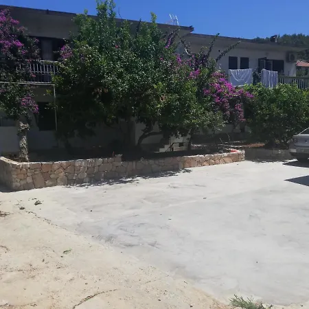 Niko Jelsa (Hvar)