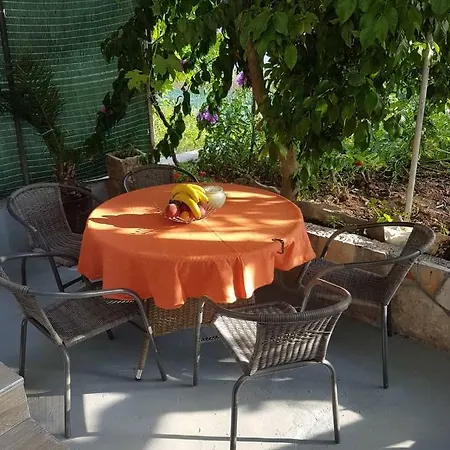 Niko Apartment Jelsa (Hvar)