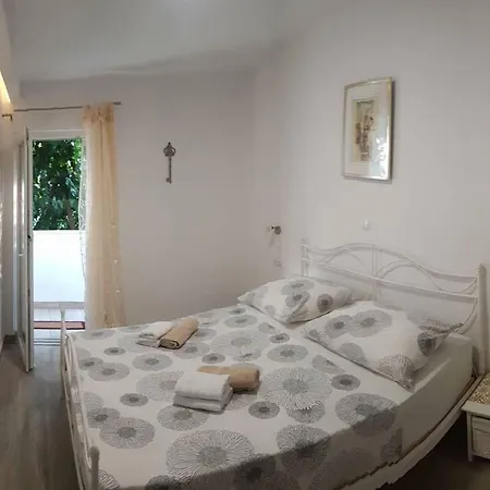 Apartment Niko *